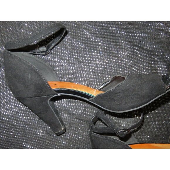 Arizona Jean Company Galloway Black Scallop Suede Open Toe Heels sz 8 - Picture 7 of 11